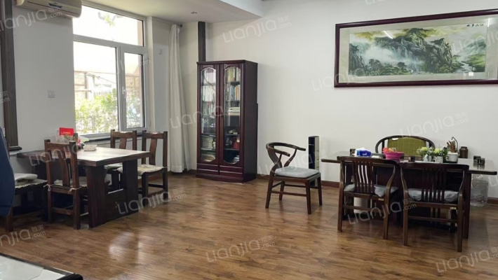 五彩城二手房实景图