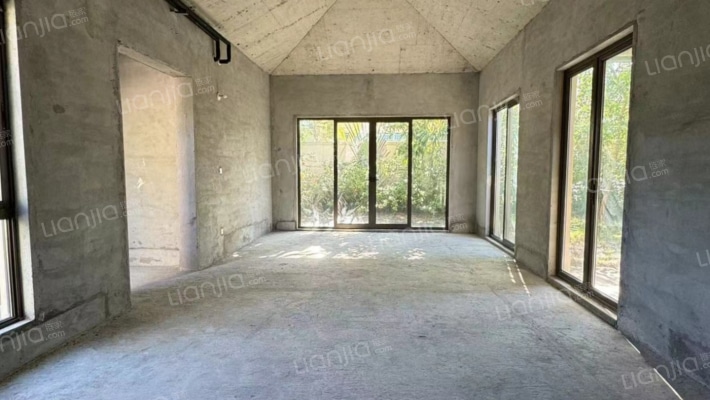 绿城蓝湾小镇·天岚居二手房实景图