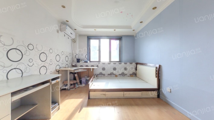 裕中东里二手房实景图