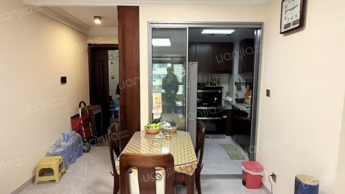 集中供暖 好楼层  三居室 南北通透好户型-餐厅