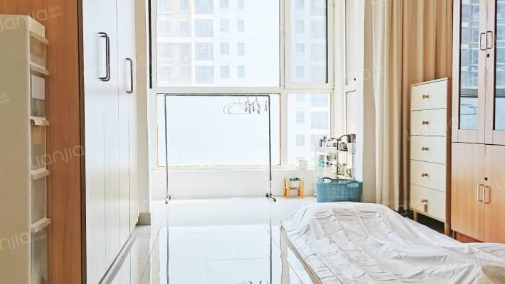 珠峰国际花园二手房实景图