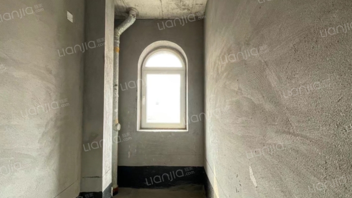 京都颐和城 别墅     自带高尔夫      交通便利-淋浴间