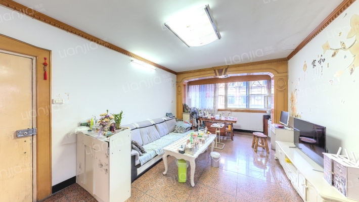 盈翠里8号二手房实景图