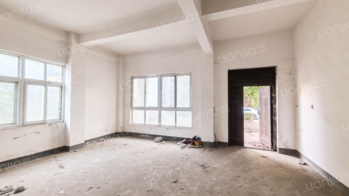 假日御园二手房实景图