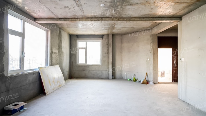 雕塑园新建一楼就可看大海独栋别墅东海路已开门 青岛崂山雕塑园金都碧海山庄二手房 青岛链家