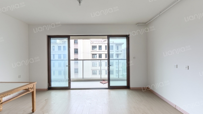 中南君启二手房实景图