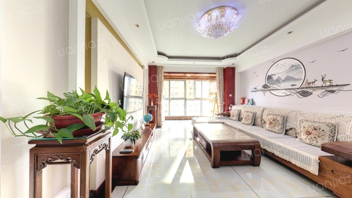 宝龙中央尊邸二手房实景图