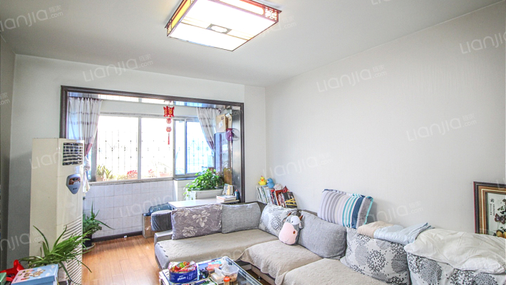 临江路76号二手房实景图