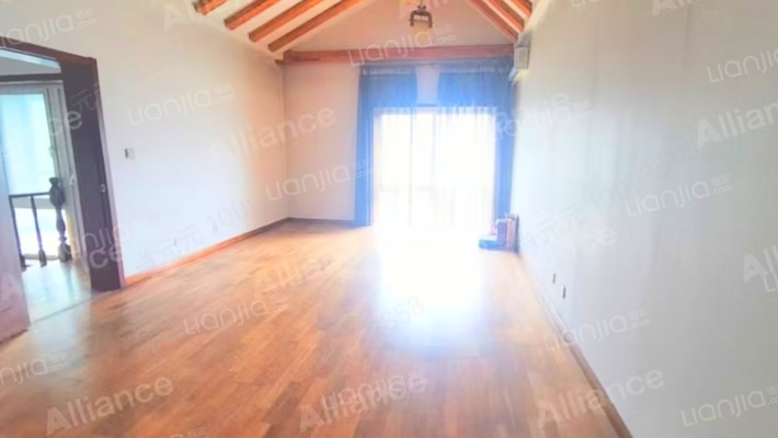 祥和园，满五不唯一，上下两层，联排别墅，采光好-客厅B