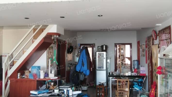 仙颐园顶层带阁楼，价格可谈，一个卧室不算面积-卧室C