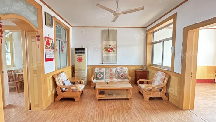 盐业公司宿舍二手房实景图