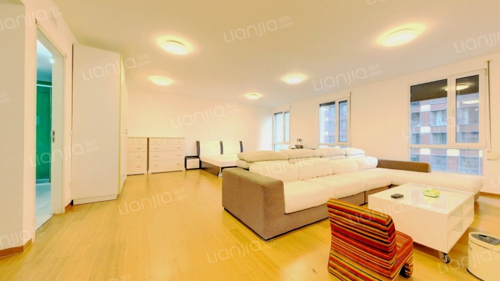 万国城MOMA二手房实景图