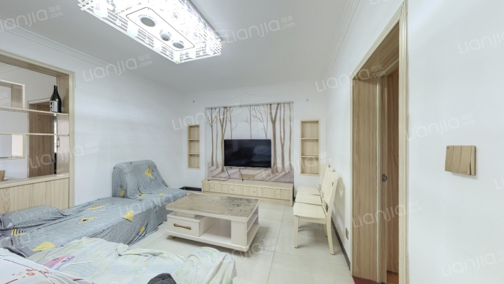 天顺名居二手房实景图