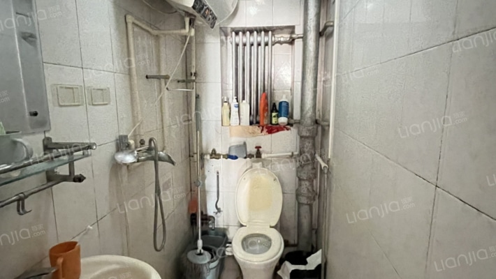 永安小区 物探一号院 中间楼层 采光无遮挡-卫生间