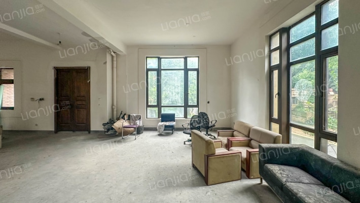 英伦水岸二手房实景图