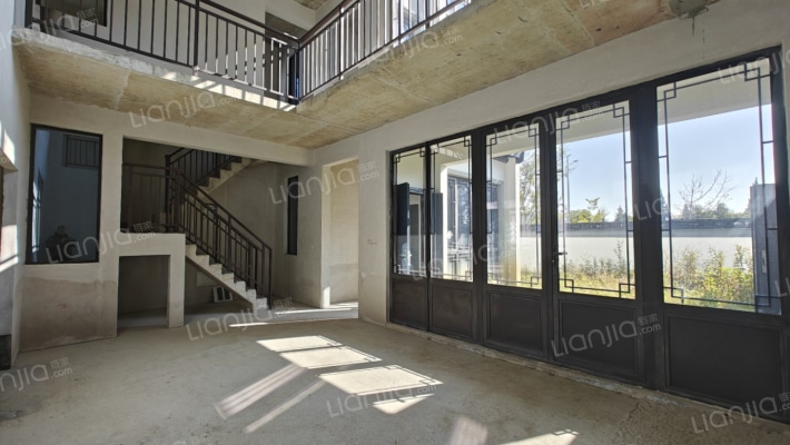 中天山水间二手房实景图