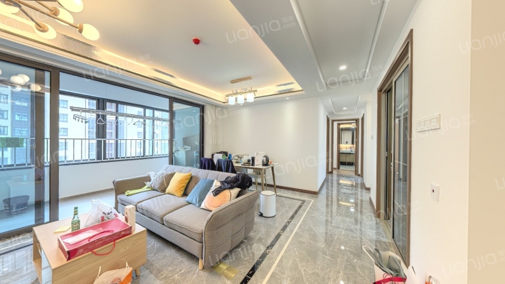 金轮翠雍华庭二手房实景图