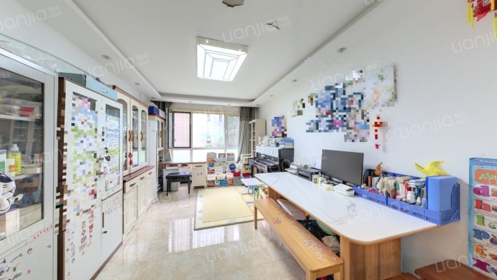 保利花园蔷薇园二手房实景图