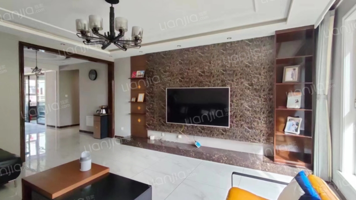 金尊华府二手房实景图