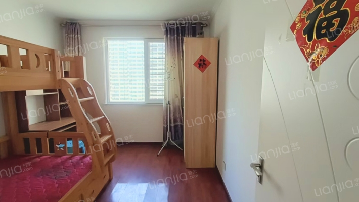 精装修南北通透大两室，满五唯一。中间楼层-卧室B