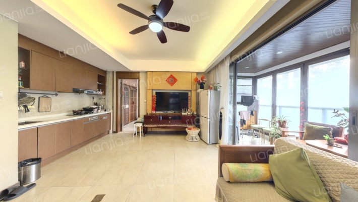 万科湖畔度假公园二期二手房实景图