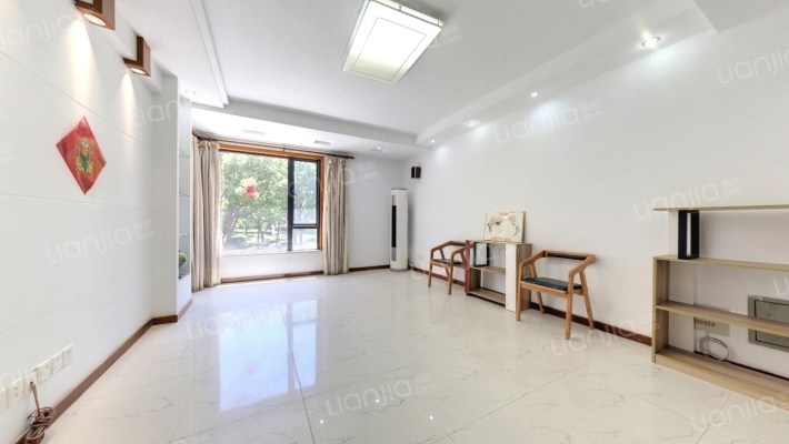 东湖大郡二期二手房实景图