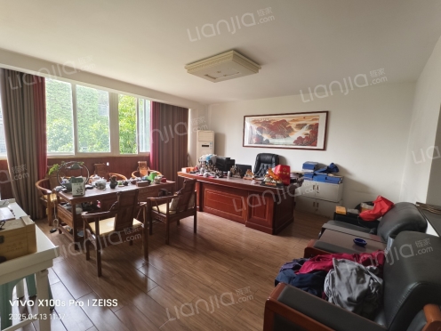 合租·金科中华坊紫园 5居室 南卧