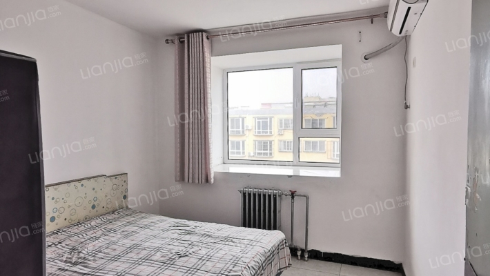 采光好 南北通透，有地下室。交通，教育，医疗-卧室C