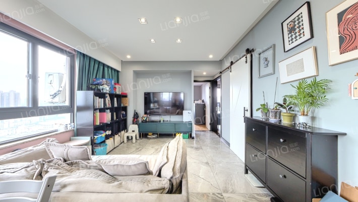 荣安和院二手房实景图