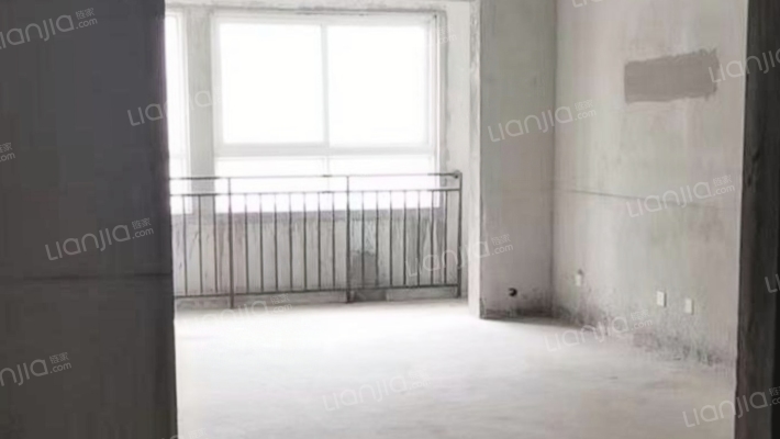巴黎都市一期二手房实景图
