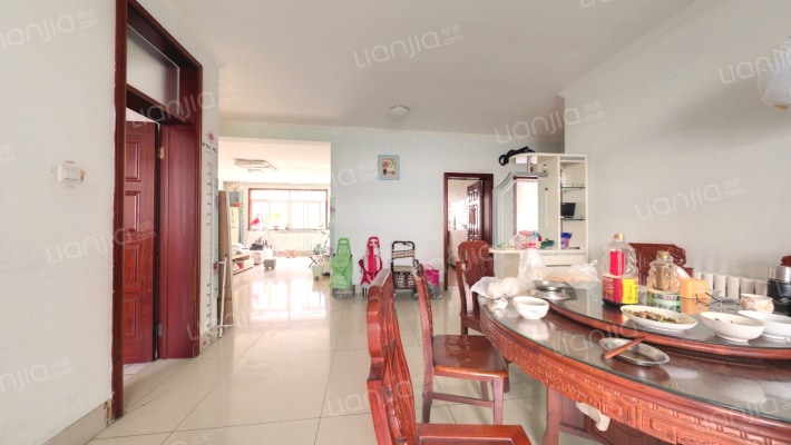 华都金马小区二手房实景图