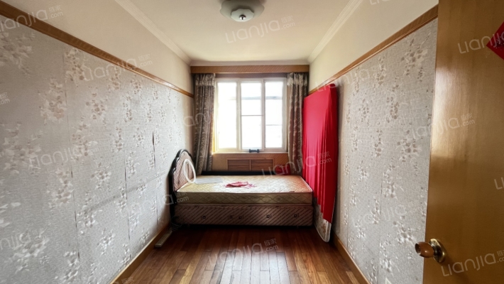 东安小区 物探五号院 小三居 中间楼层-卧室B