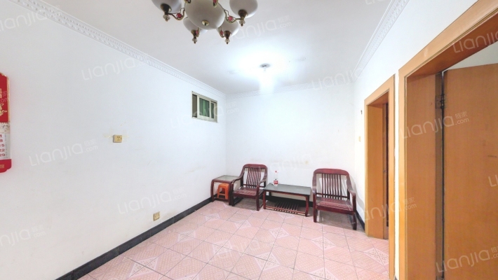 策槽水利小区二手房实景图