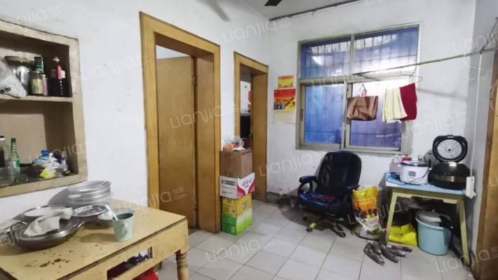 电车宿舍二手房实景图