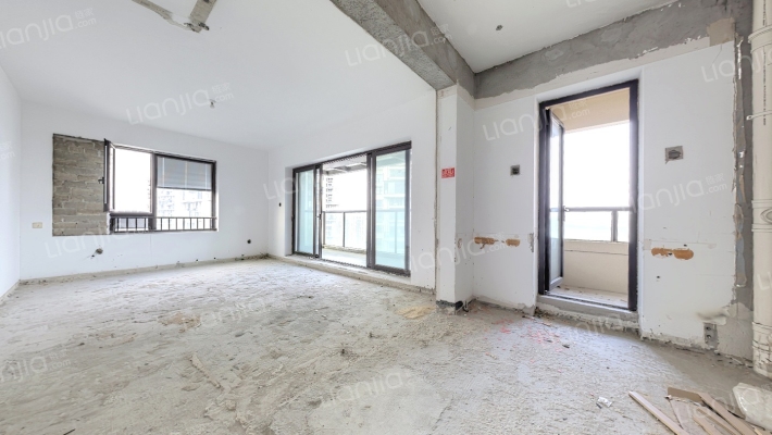 泰禾金尊府二手房实景图