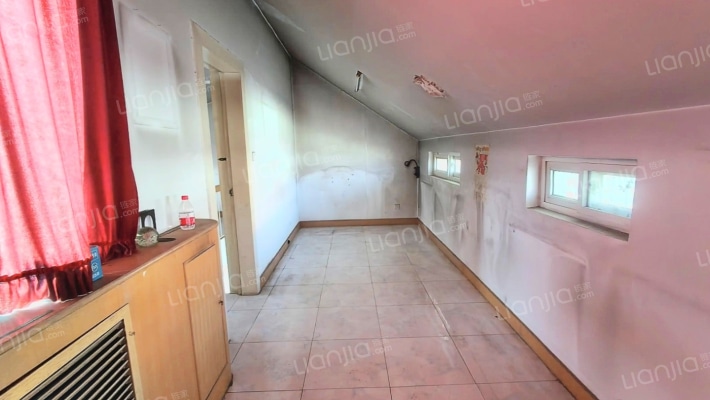 范阳路 物探二号院高层采光好 带阁楼-卧室C