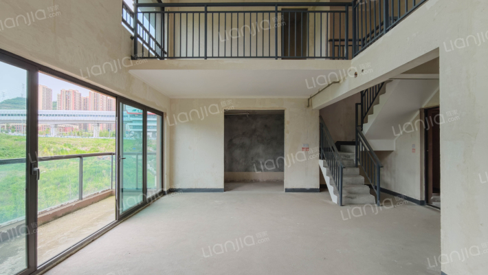 越秀悦映湖山悦墅二手房实景图