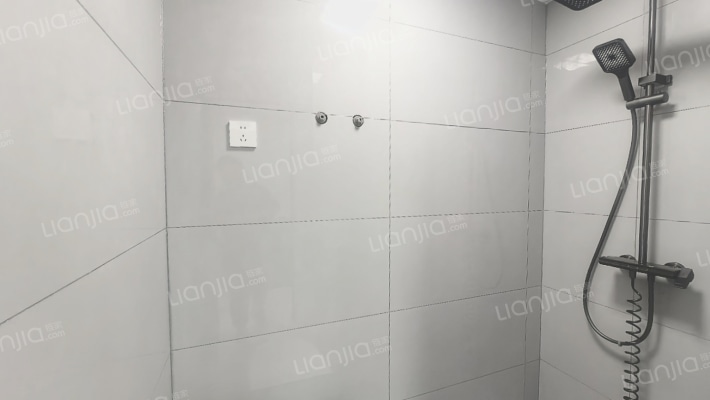 三利中和城二期B区 2室1厅 南-卫生间