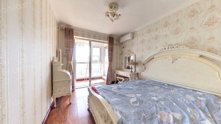 新华联广场二手房实景图