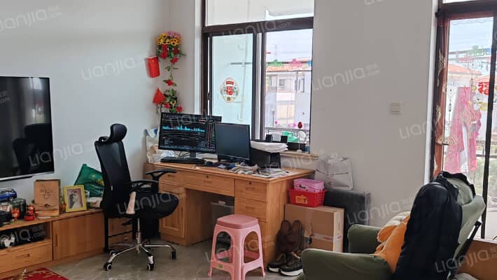 娜欧佳苑二手房实景图