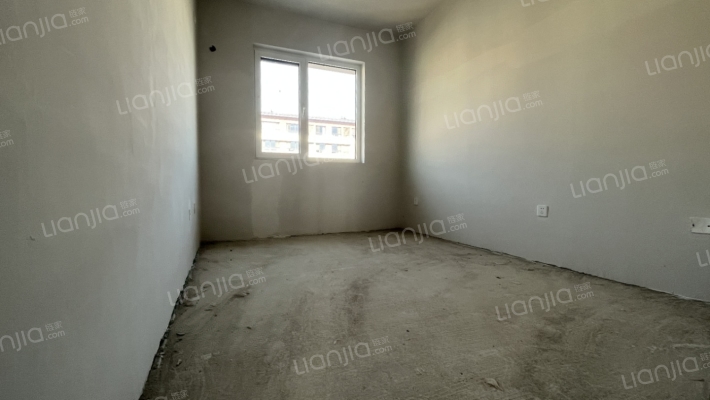 一梯两户电梯小洋房，南北通透大三居，高楼层自采暖-卧室C