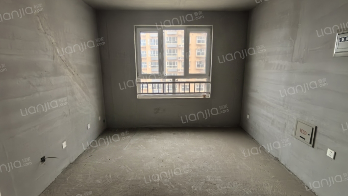 水榭春天 1室1厅 东 北-客厅