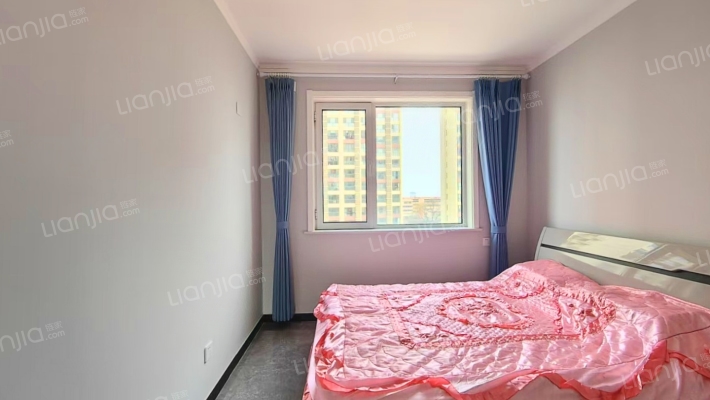 老城区 繁华地段 集中供暖 电梯房-卧室B