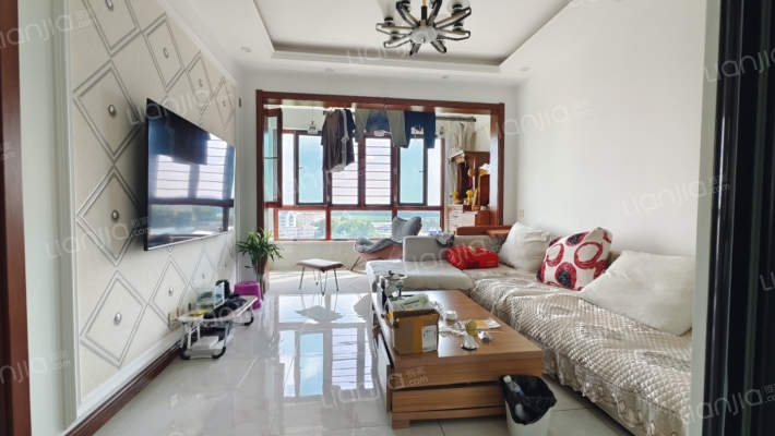 红创家园二手房实景图