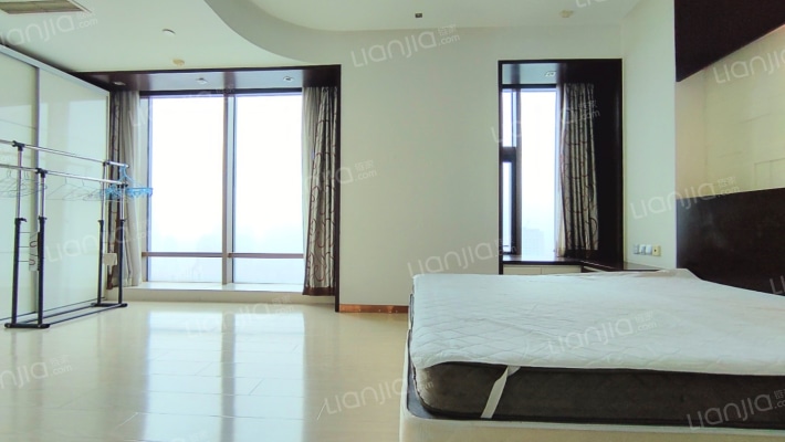 君隆广场二手房实景图