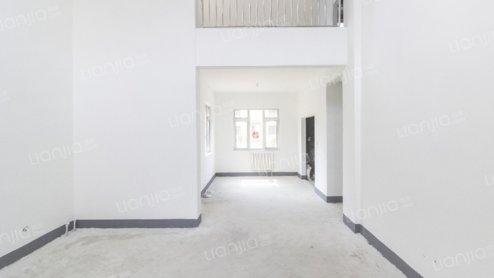 中建长清湖珺园二手房实景图