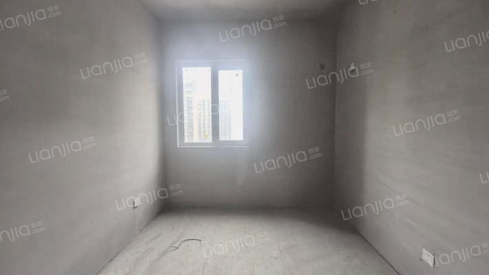 北京界三利中和城洋房大三居双卫，采光好门口838车站-卧室B