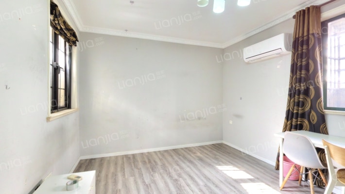 茅台路300弄二手房实景图