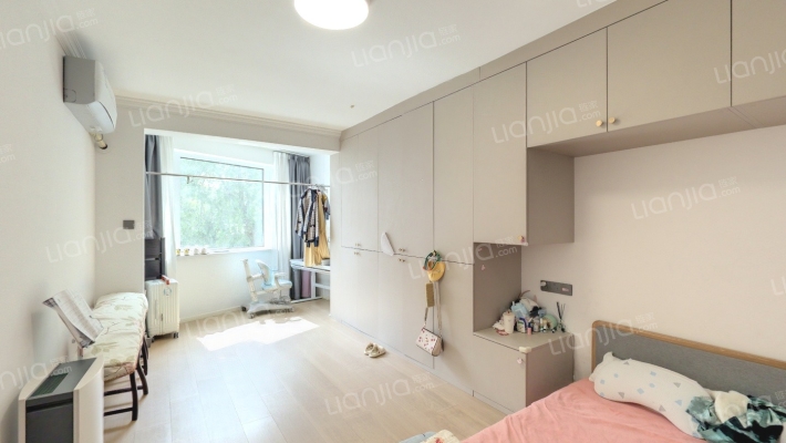 冠生园路204-212号小区二手房实景图