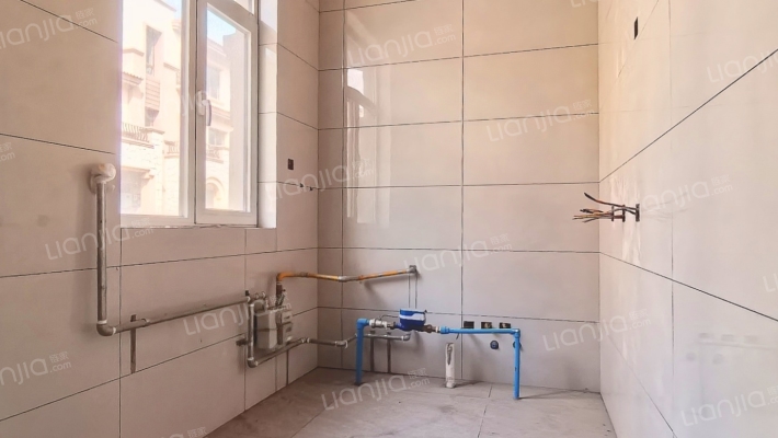 带装修的联排别墅 这个价格 赶紧来看看吧  值！-厨房